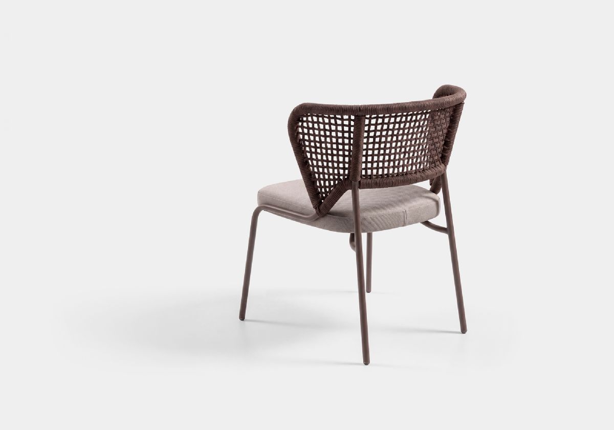 08_LIXE _Chair _back45 _low.jpg